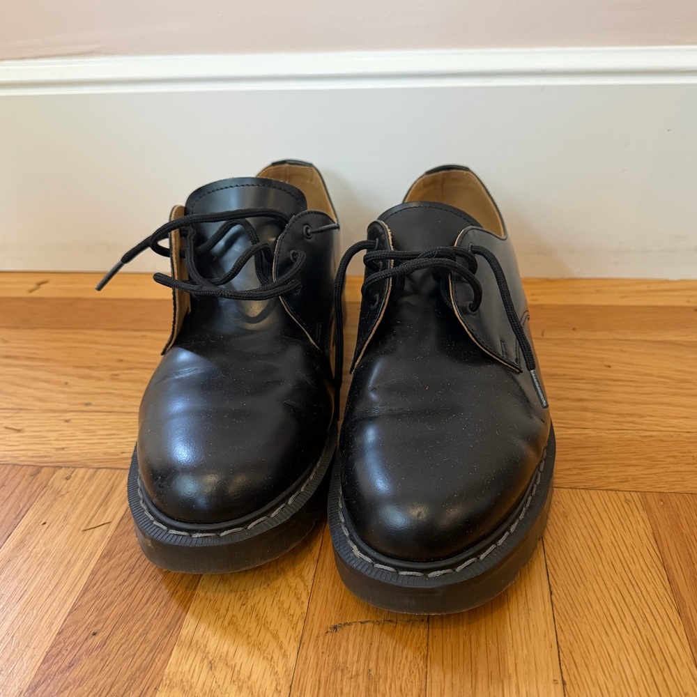 Solovair Gibson 3 hole Black high shine